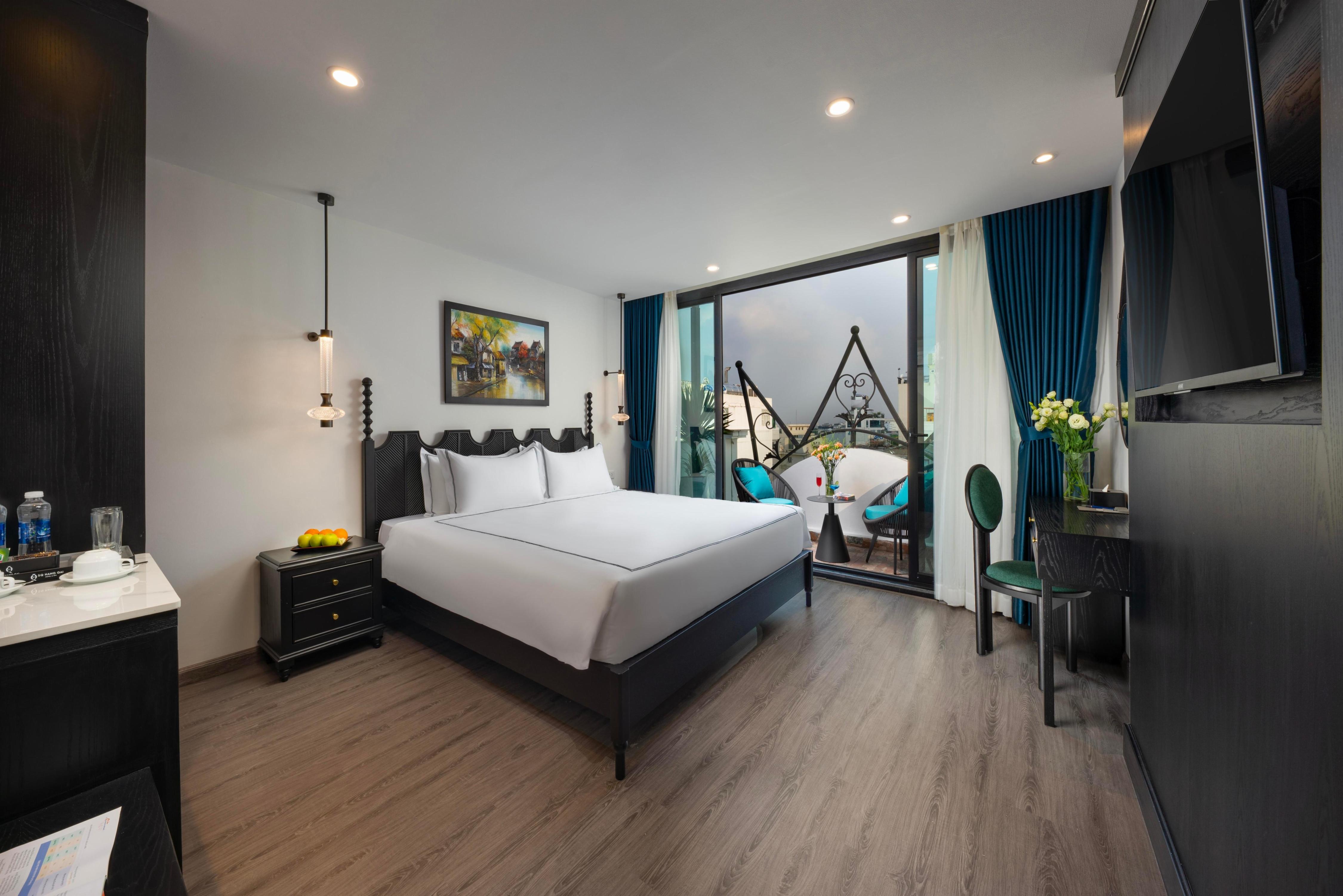 SQ Hang Gai Hotel and Spa - Tap to explore photos