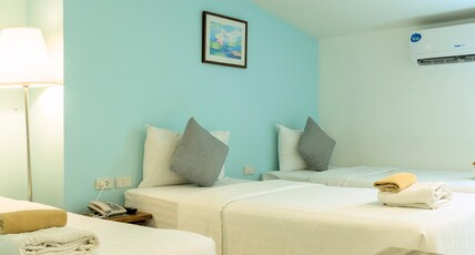 Sabai Sathorn Serviced Apartment Room Type - Studio Triple Bed