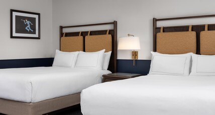 Hilton Orrington/Evanston Room Type - 2 QUEEN PREMIUM HIGH FLOOR