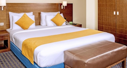 Best Western Premier Muscat Room Type - Suite-1 King Bed, Smoking Room, Business Room, City View, Wi-Fi