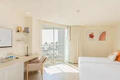 Pattaya Sea View Hotel