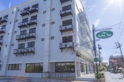 Sabai Inn nearby Central Marina