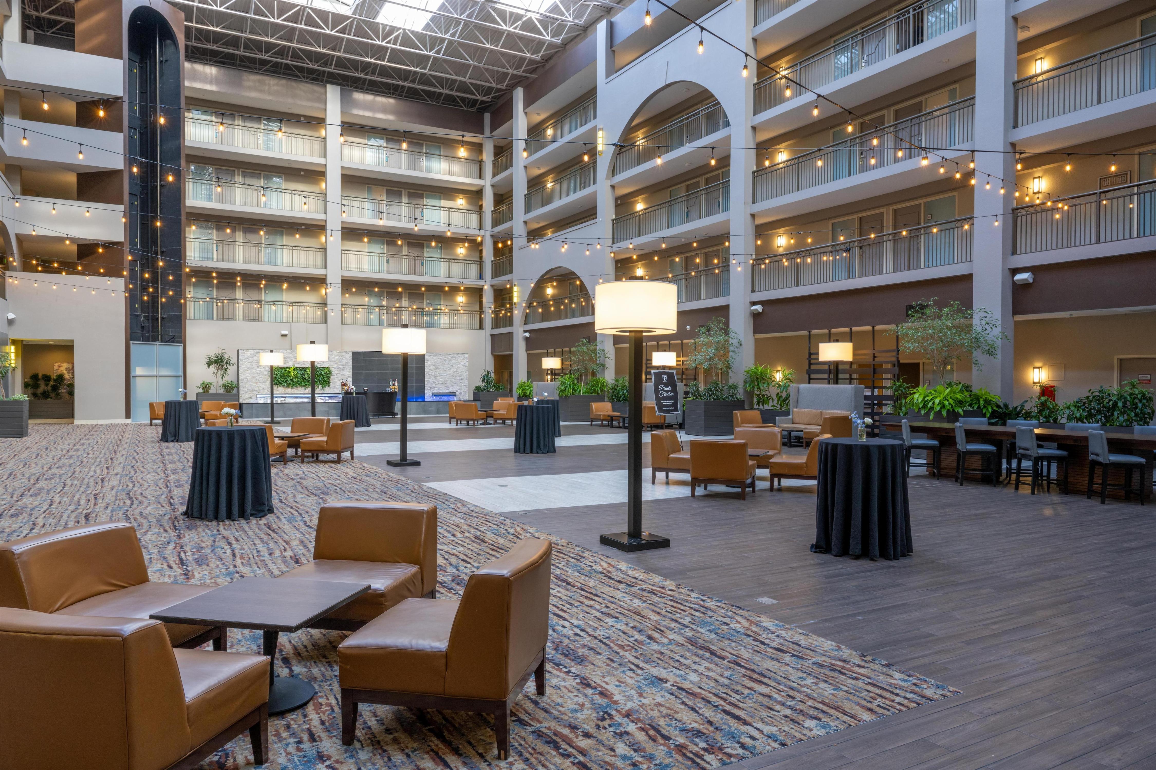 Embassy Suites by Hilton Seattle Bellevue - Tap to explore photos