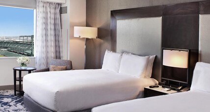 Hilton Baltimore Room Type - 2 DBLS HOME PLATE VIEW