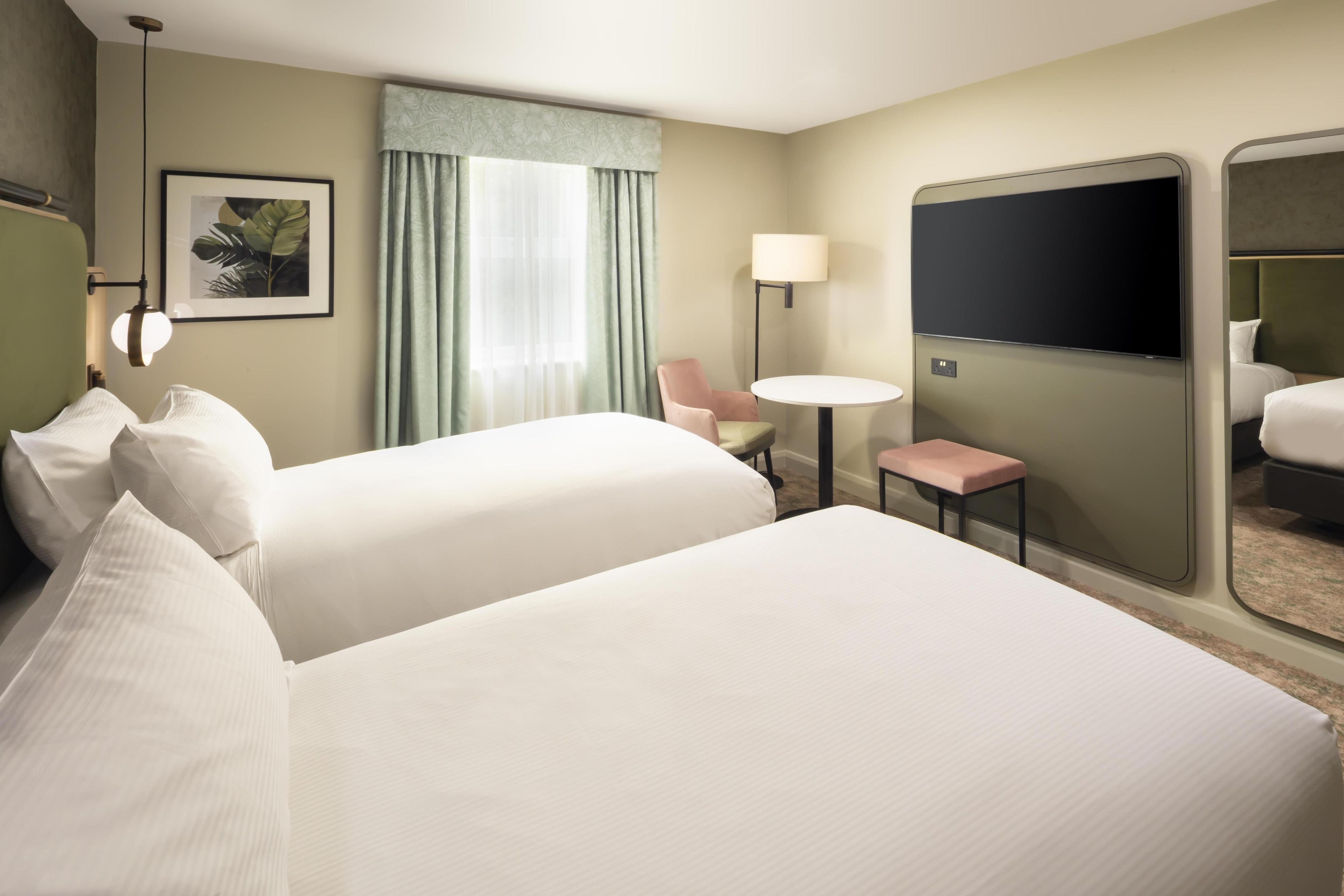 DoubleTree by Hilton Hotel and Spa Chester - Tap to explore photos