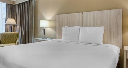 Best Western Battlefield Inn Room Type - 1 King Bed, Non-Smoking, High Speed Internet Access, Pillow Top Mattress, Microwave And Refrigerator Best Western Battlefield Inn Room Type - 1 King Bed, Non-Smoking, High Speed Internet Access, Pillow Top Mattress, Microwave And Refrigerator