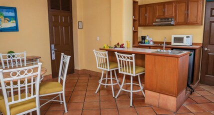 Best Western Posada Freeman Room Type - Suite-2 Double Beds, Non-Smoking, Full Breakfast