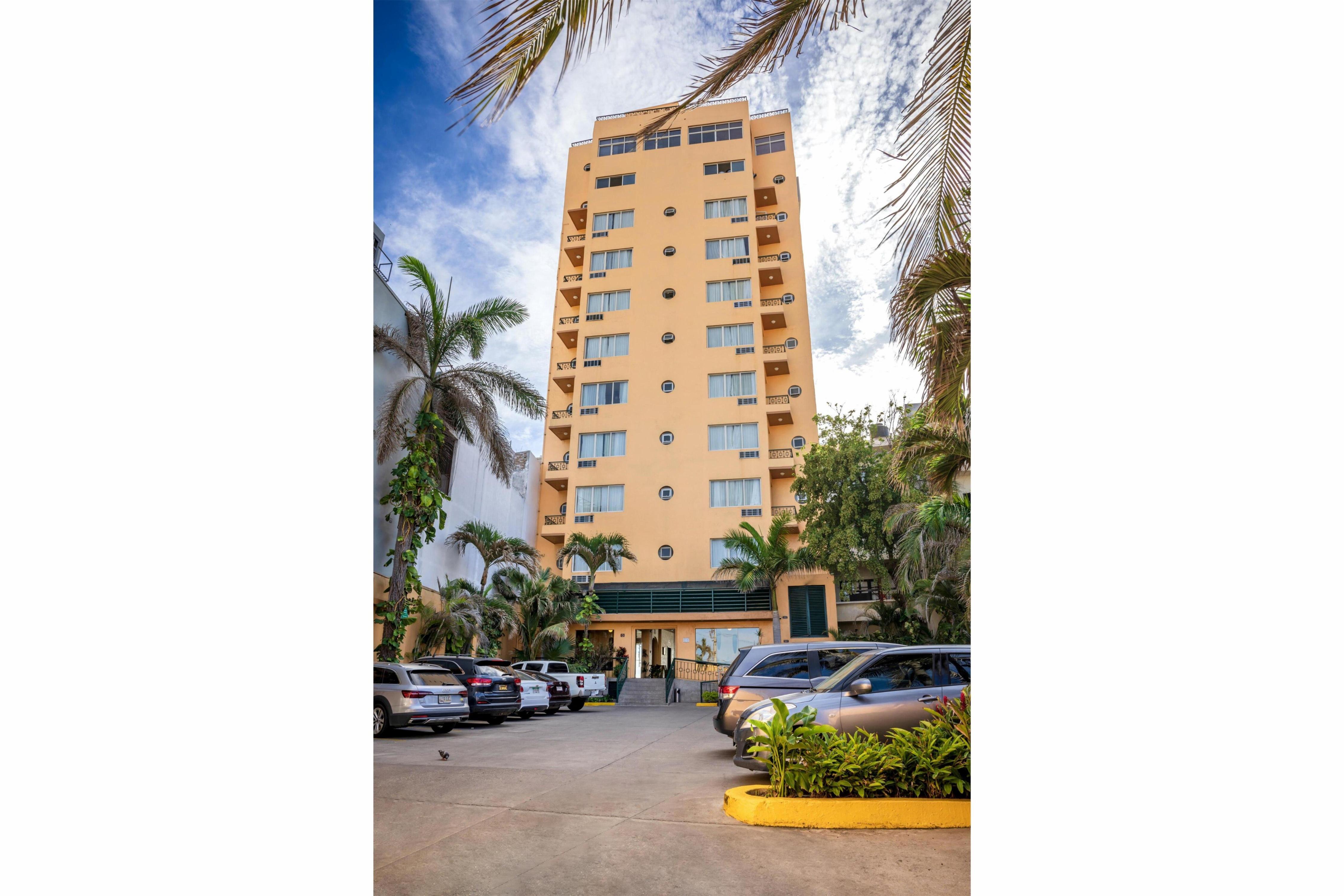 Best Western Posada Freeman - Tap to explore photos