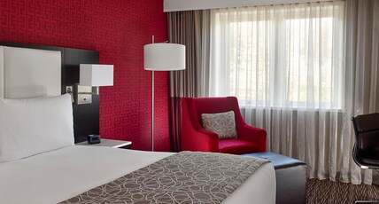 DoubleTree by Hilton Hotel - Nottingham Gateway Room Type - KING GUEST ROOM