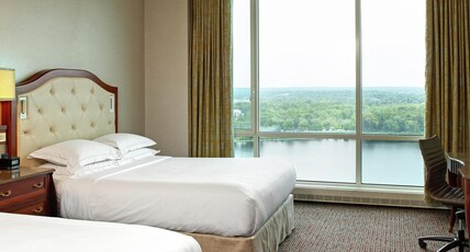 Hilton Lac-Leamy Room Type - 2 QUEEN BEDS LAKEVIEW
