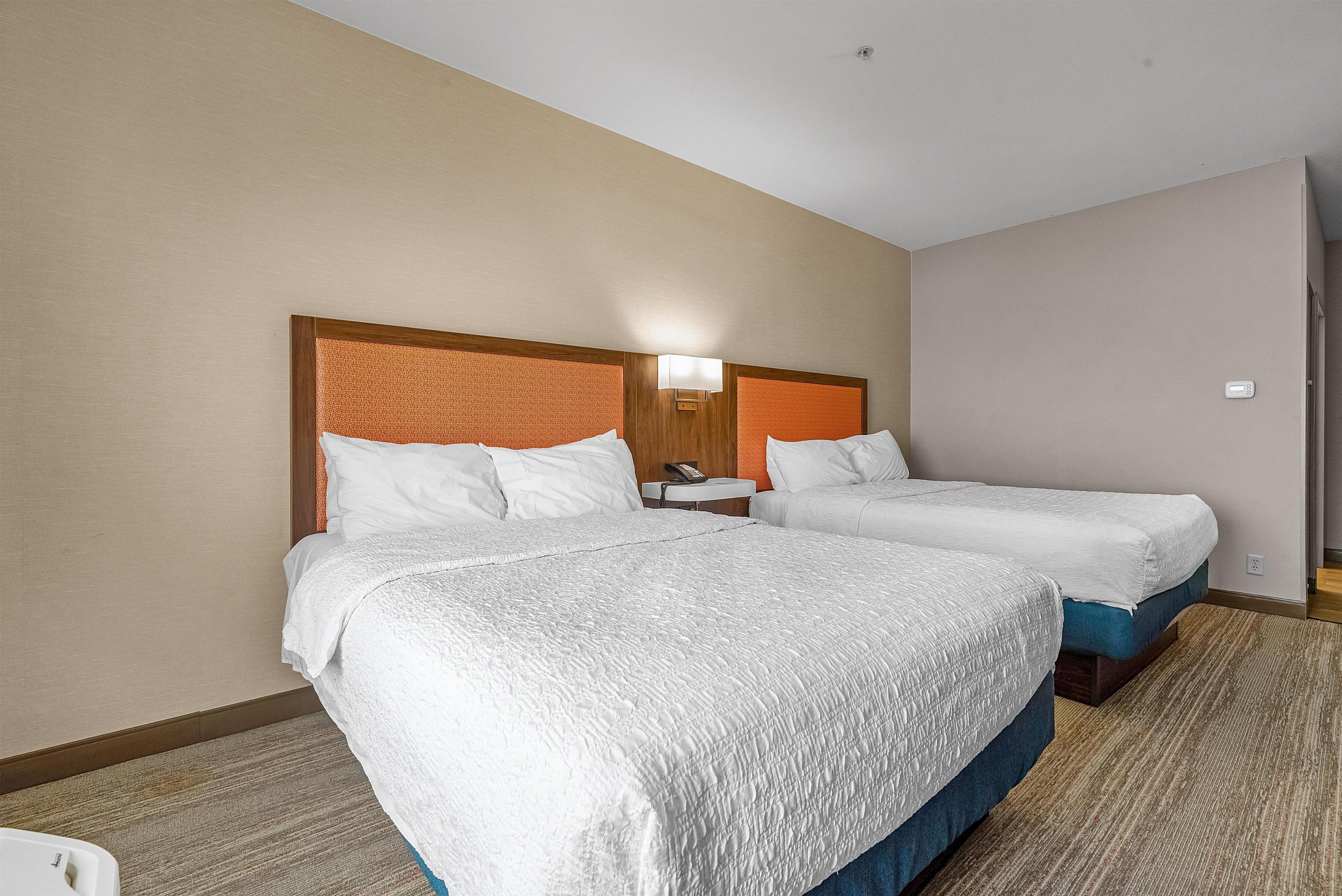 Hampton Inn & Suites New Braunfels, TX - Tap to explore photos