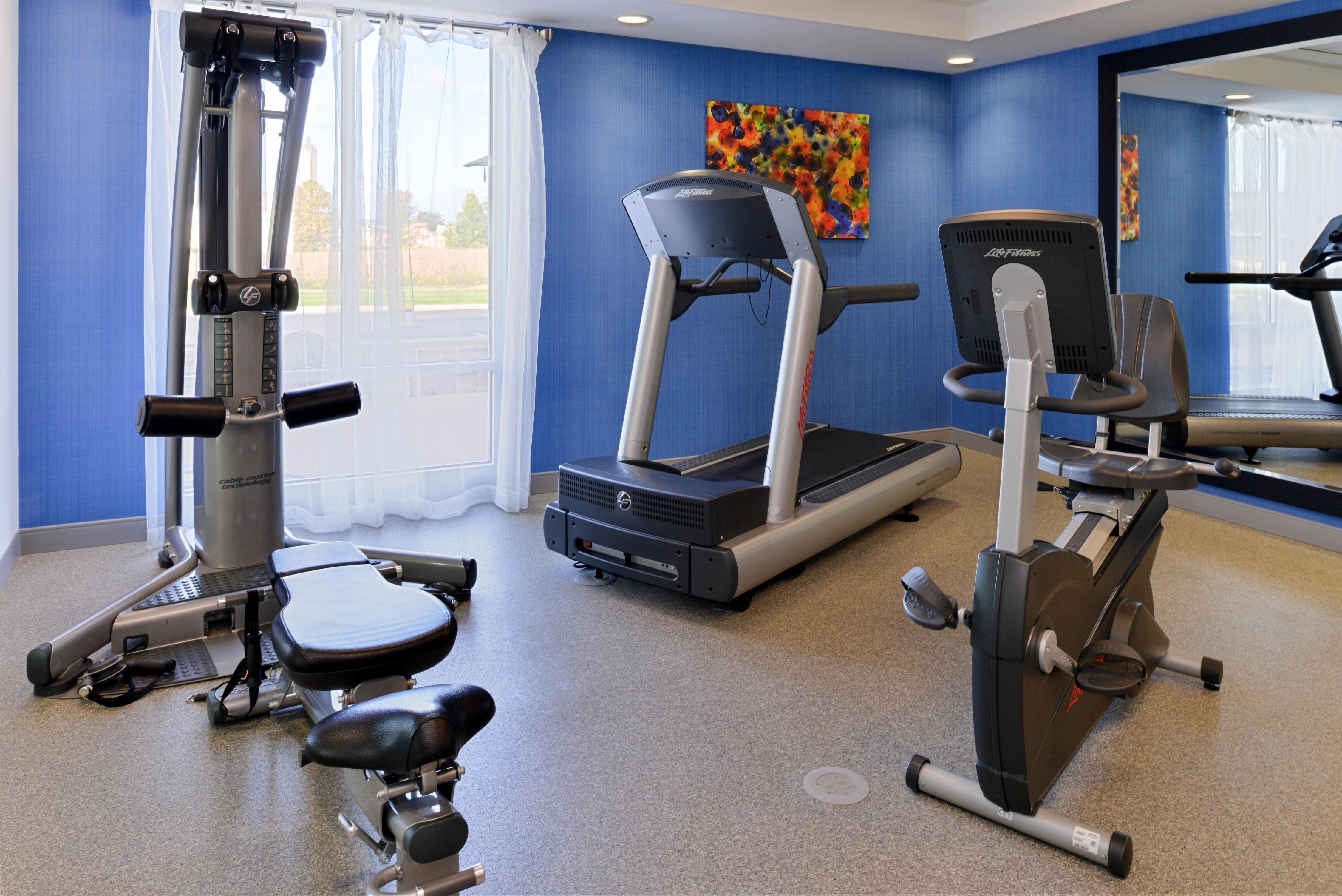 Holiday Inn Express Hotel & Suites Terre Haute, an IHG hotel