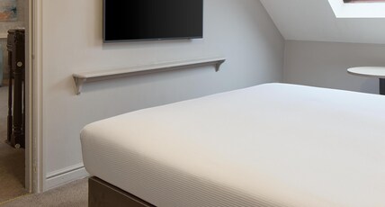 DoubleTree by Hilton York Room Type - TWO ROOM FAMILY ROOM