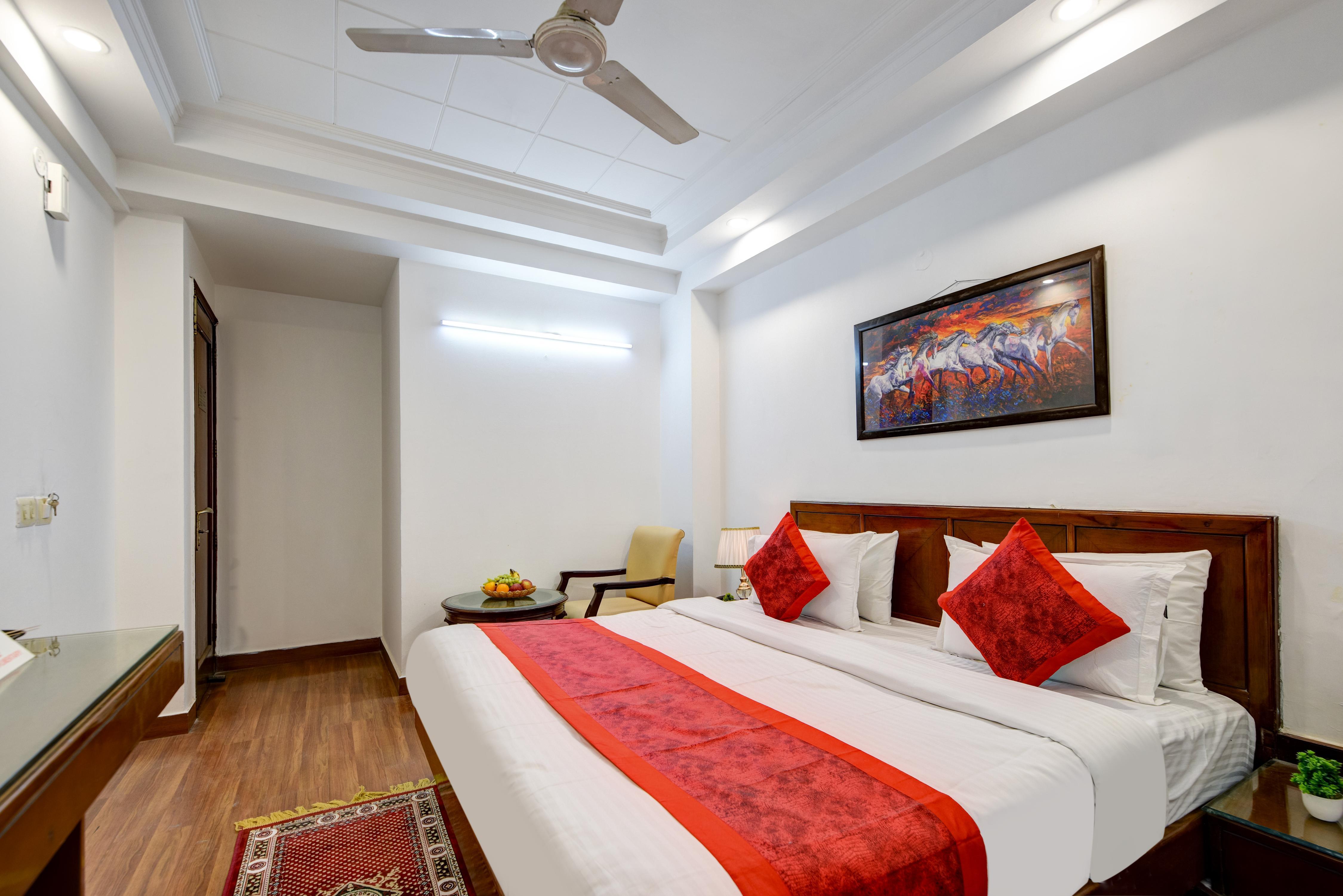 Hotel Chanchal Deluxe - Tap to explore photos