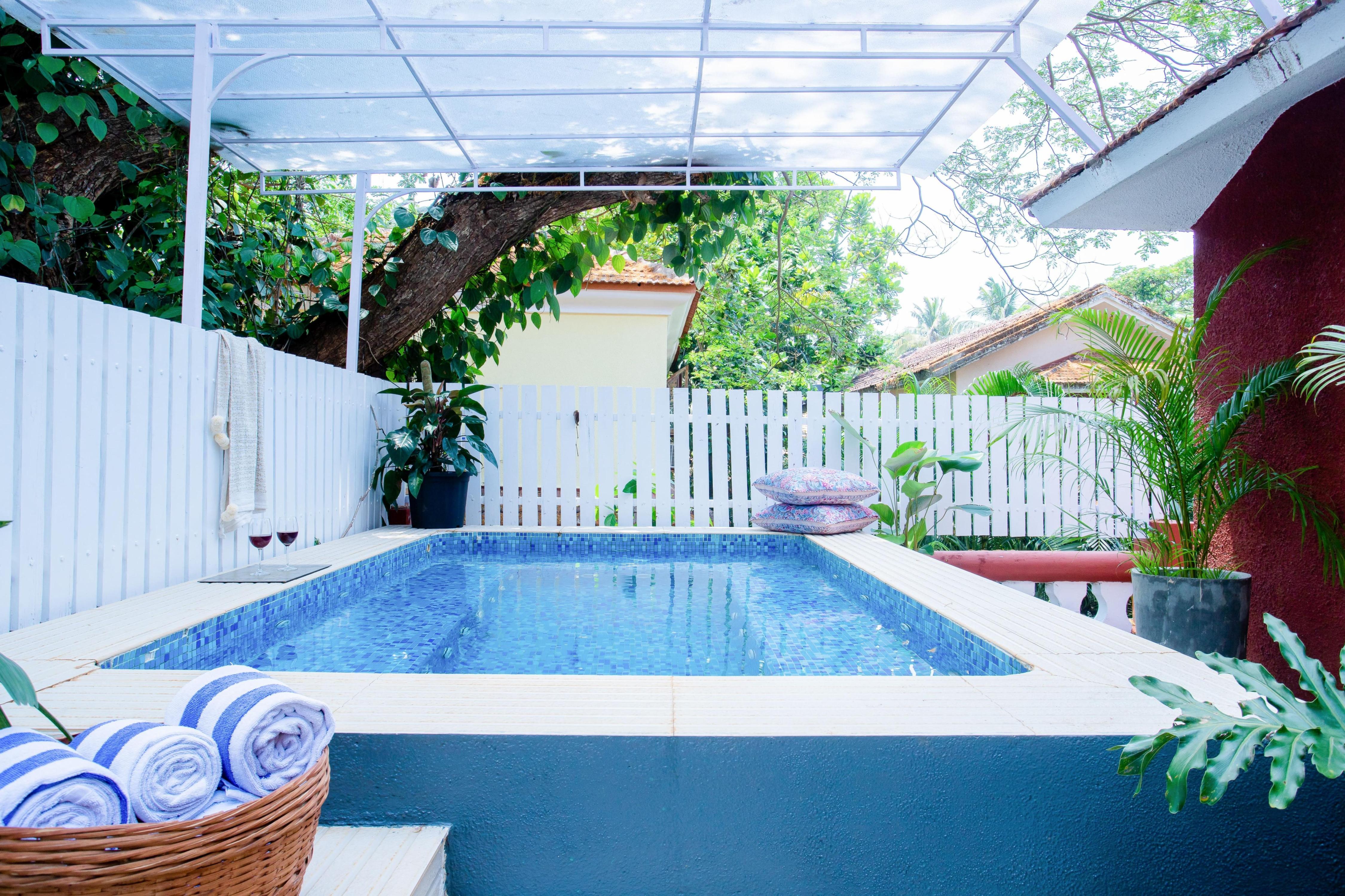 Aguada Anchorage - The Villa Resort - Tap to explore photos