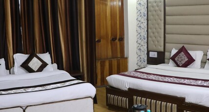 Hotel Ankit Palace (800 m from Mall road) Room Type - Family Room Quadruple Room