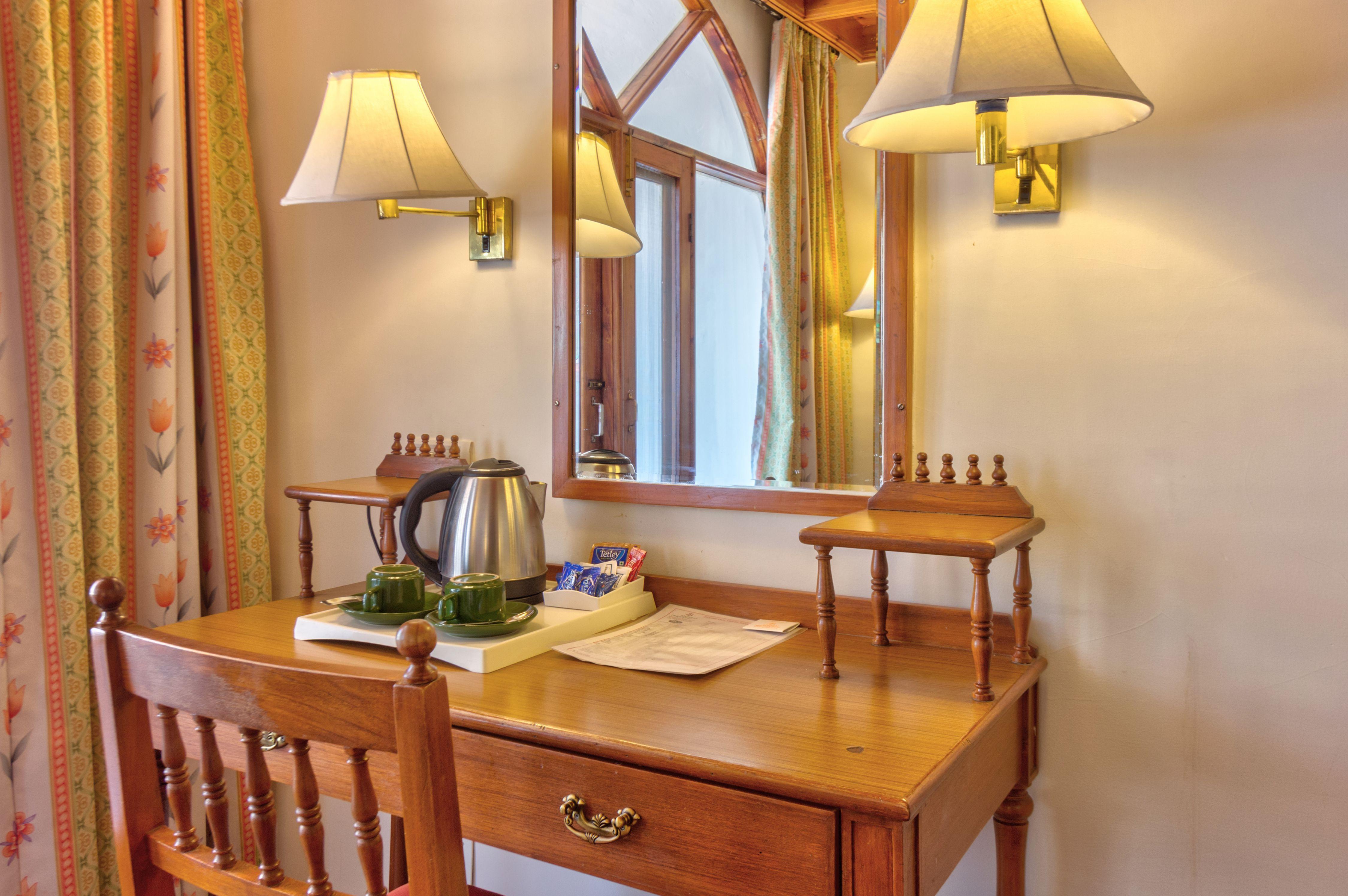 Shingar Regency - Centrally Heated Comfort (5 minutes drive from the Mall Road) - Tap to explore photos