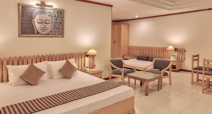 Shingar Regency - Centrally Heated Comfort (5 minutes drive from the Mall Road) Room Type - Deluxe Room (Centrally Heated,Non view) Shingar Regency - Centrally Heated Comfort (5 minutes drive from the Mall Road) Room Type - Deluxe Room (Centrally Heated,Non view)