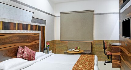 Amar Yatri Niwas Room Type - Deluxe Room With Work Desk Amar Yatri Niwas Room Type - Deluxe Room With Work Desk