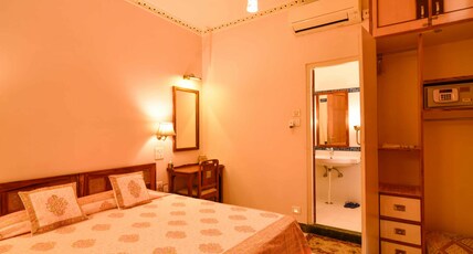 Hotel Arya Niwas Room Type - Executive Superior AC Room