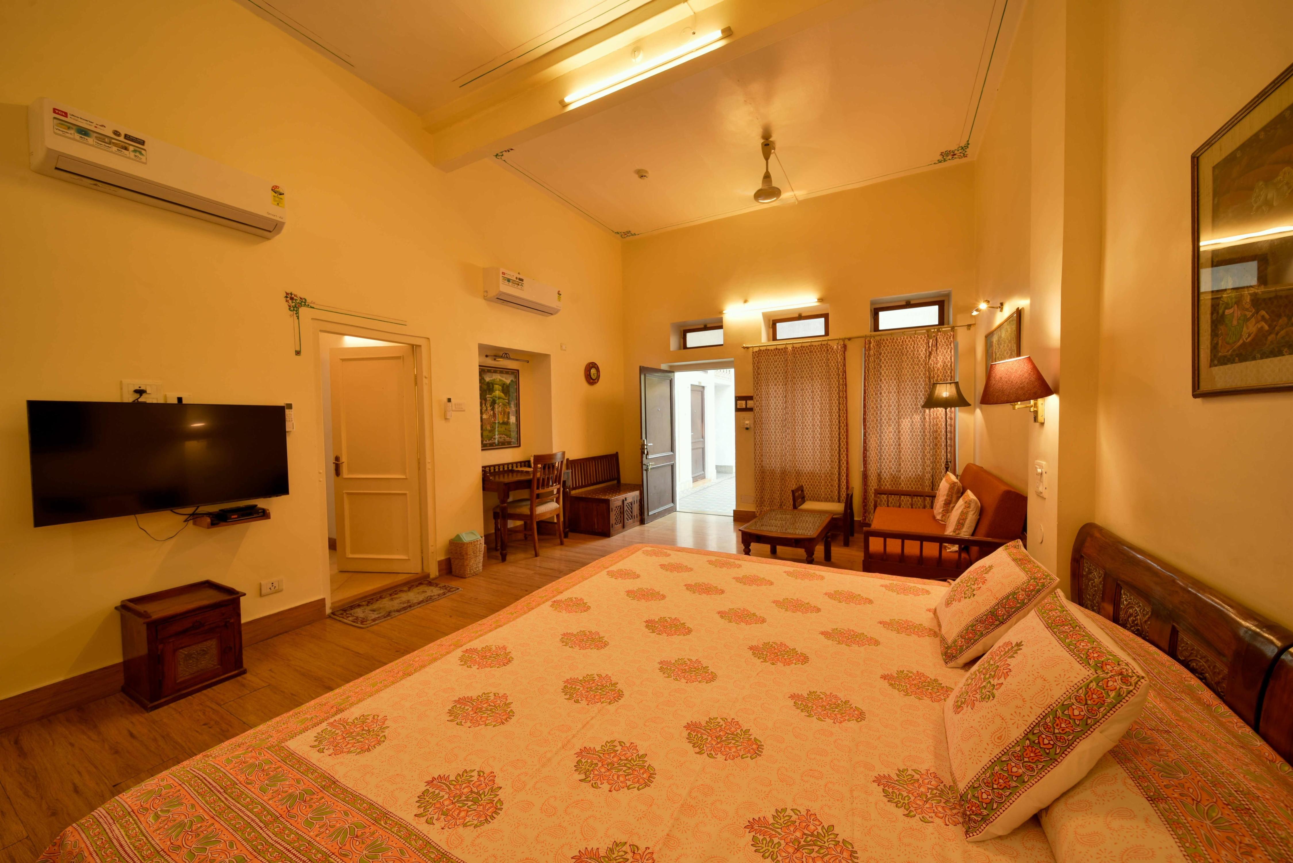Hotel Arya Niwas Room Type - Family Deluxe Room
