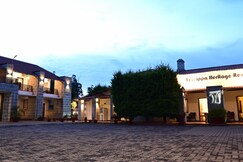 Yagappa Heritage Resort-Near Lake and Bus Stand.