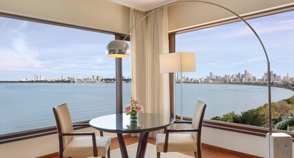 The Oberoi, Mumbai Room Type - Premier Suite Queens Necklace View