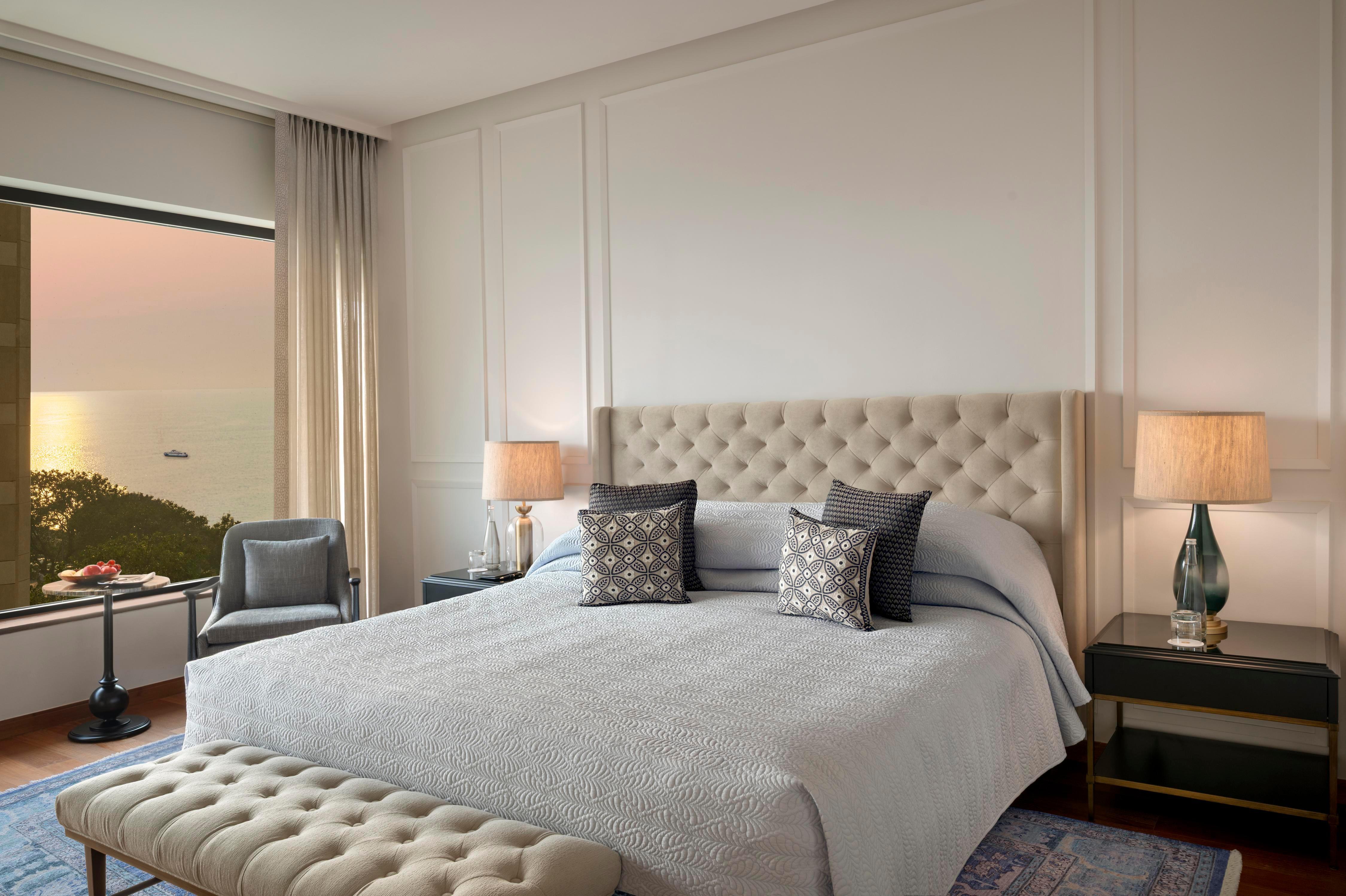 The Oberoi, Mumbai Room Type - Premier Bay View Suite