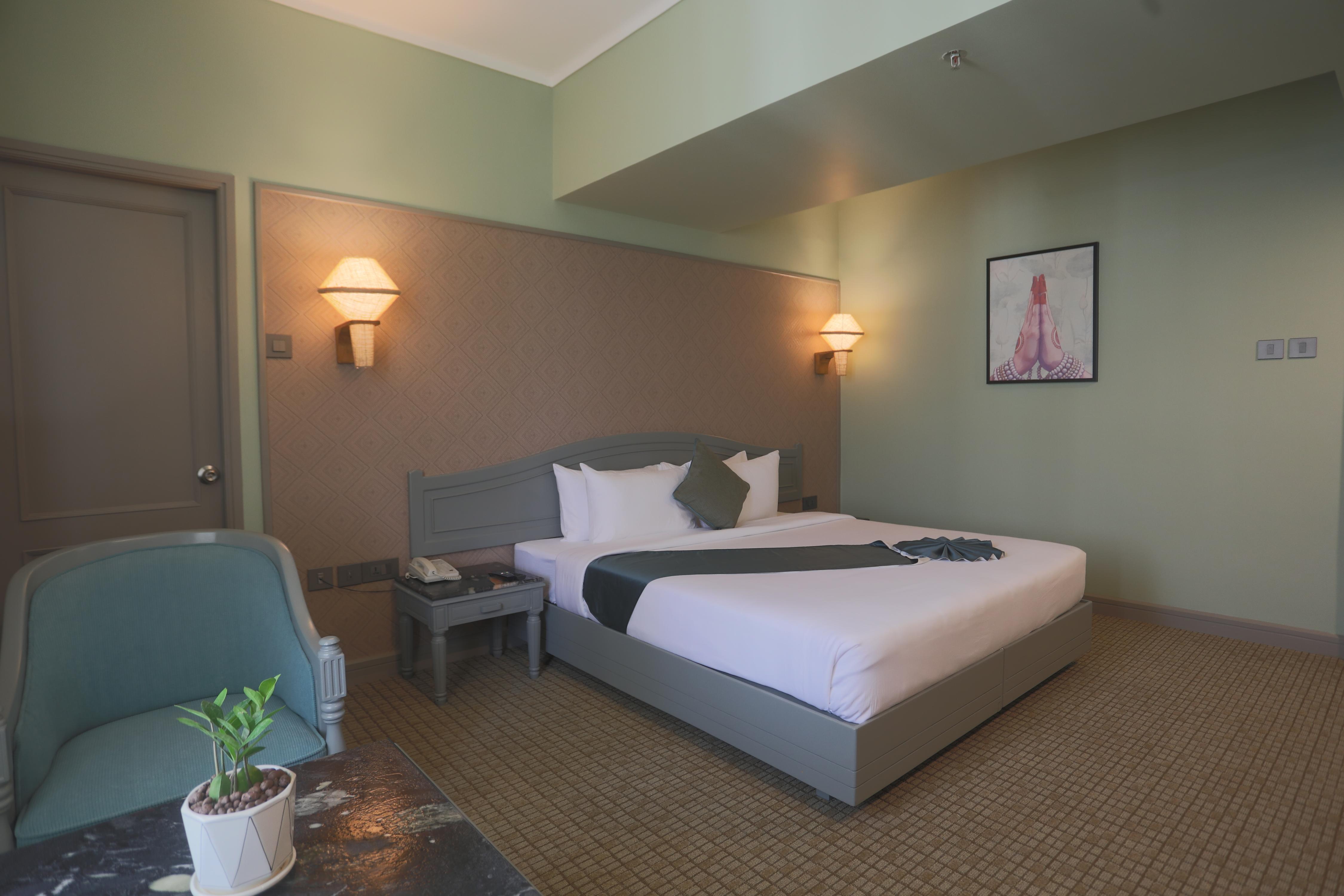 Shilton International Room Type - Specially Abled Superior King