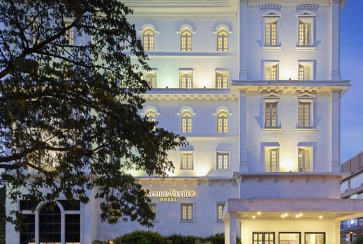 The Avenue Center Hotel