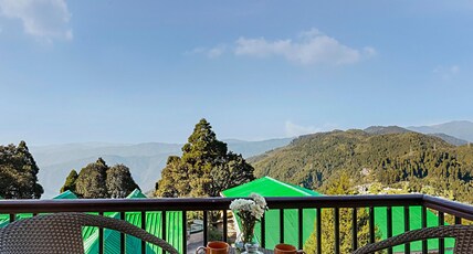 Sterling Darjeeling Room Type - 2 Bed Room Family Suite with Valley View and Balcony