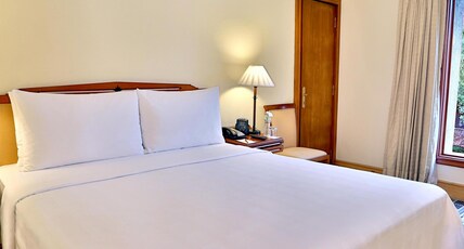 The Fern Kochi, Series by Marriott Room Type - Fern Classic, Suite, 1 King, Pool view The Fern Kochi, Series by Marriott Room Type - Fern Classic, Suite, 1 King, Pool view