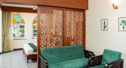 Fort Munnar Room Type - Royal Suite with Jacuzzi