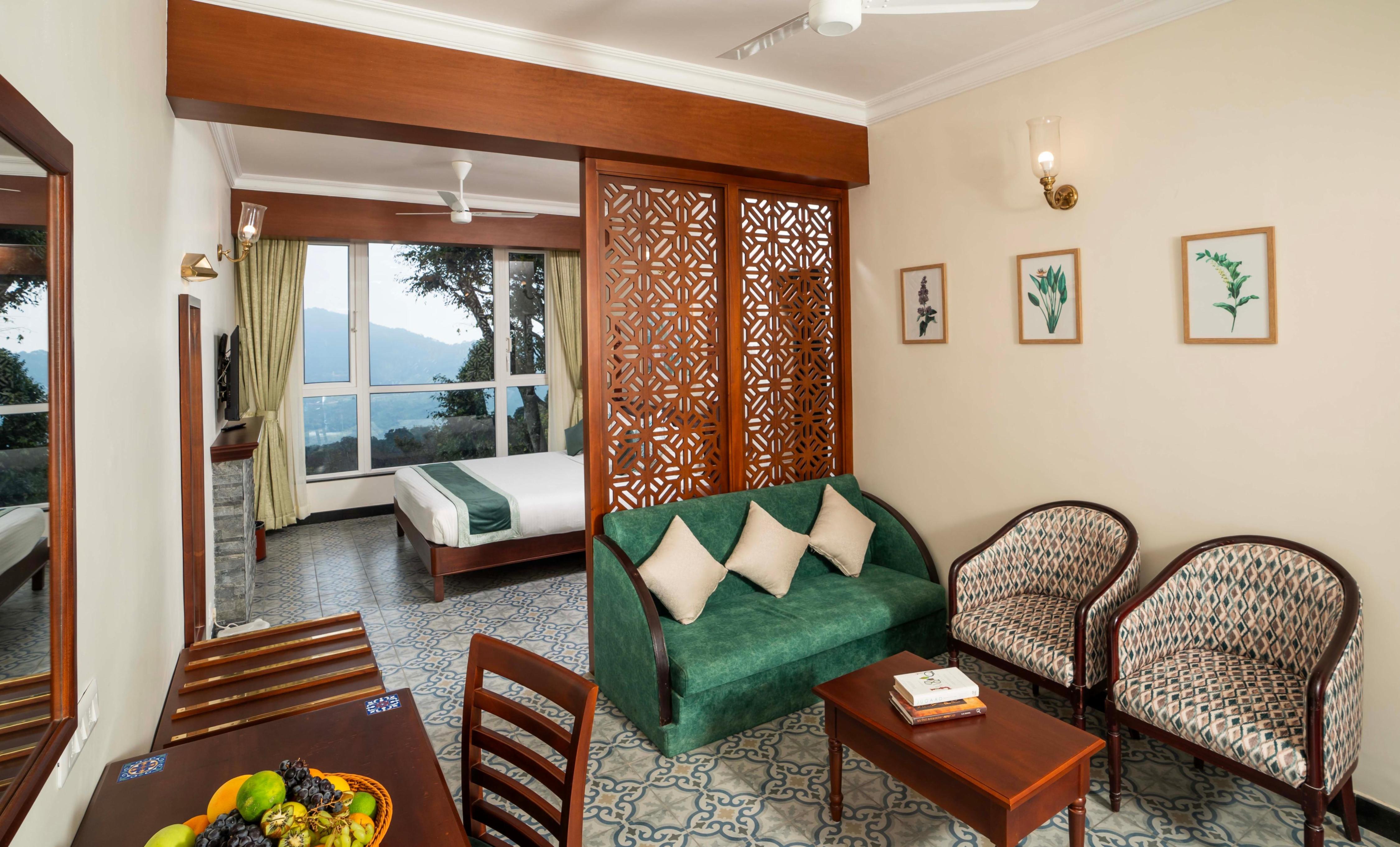 Fort Munnar Room Type - Valley View Suite with Jacuzzi
