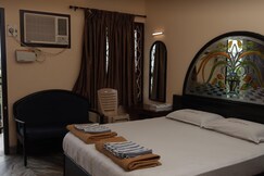 Hotel Manickam Tourist Home