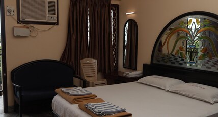 Hotel Manickam Tourist Home Room Type - Non AC Balcony Sea Facing