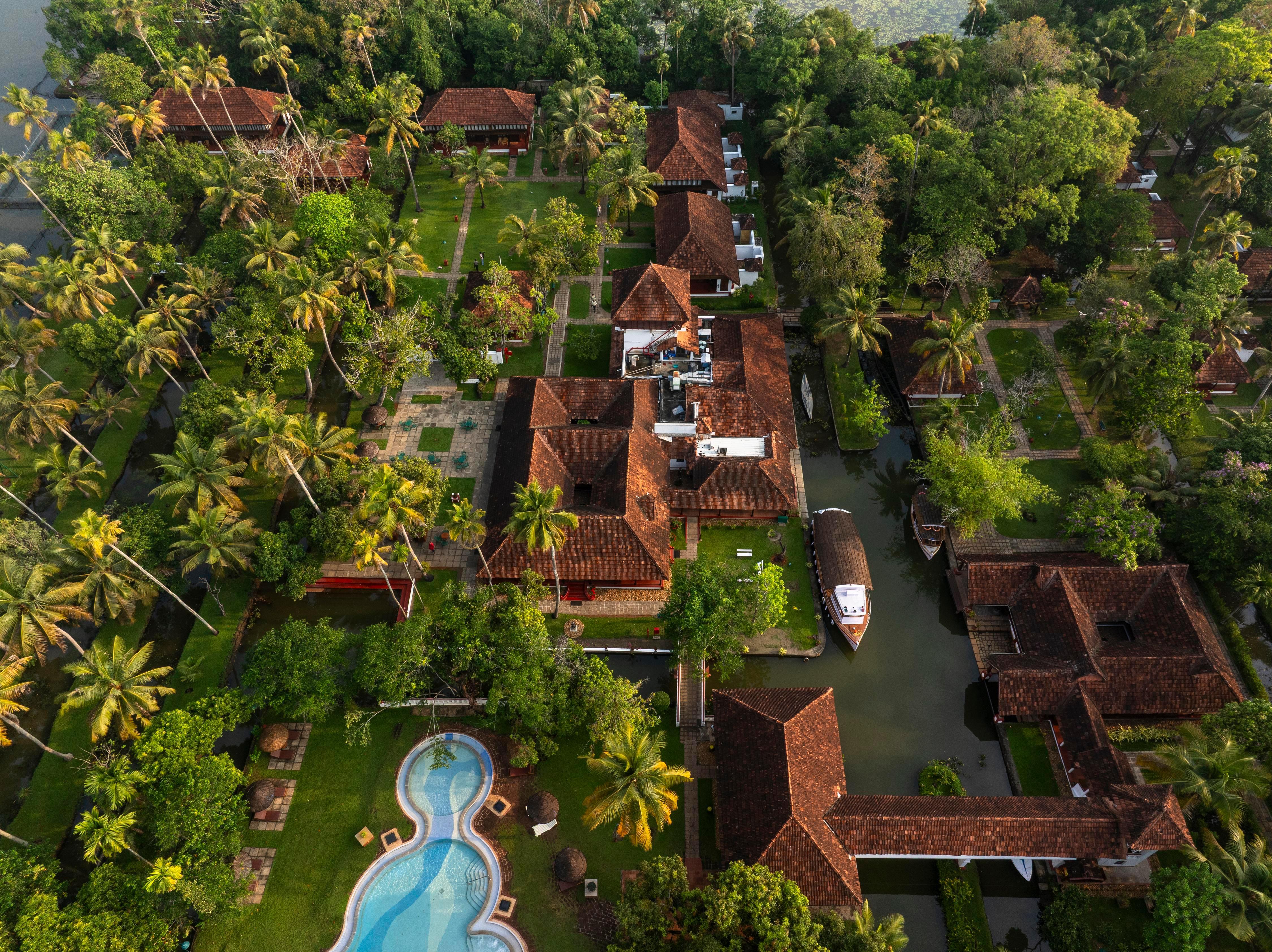 Coconut Lagoon Kumarakom - A CGH Earth Experience