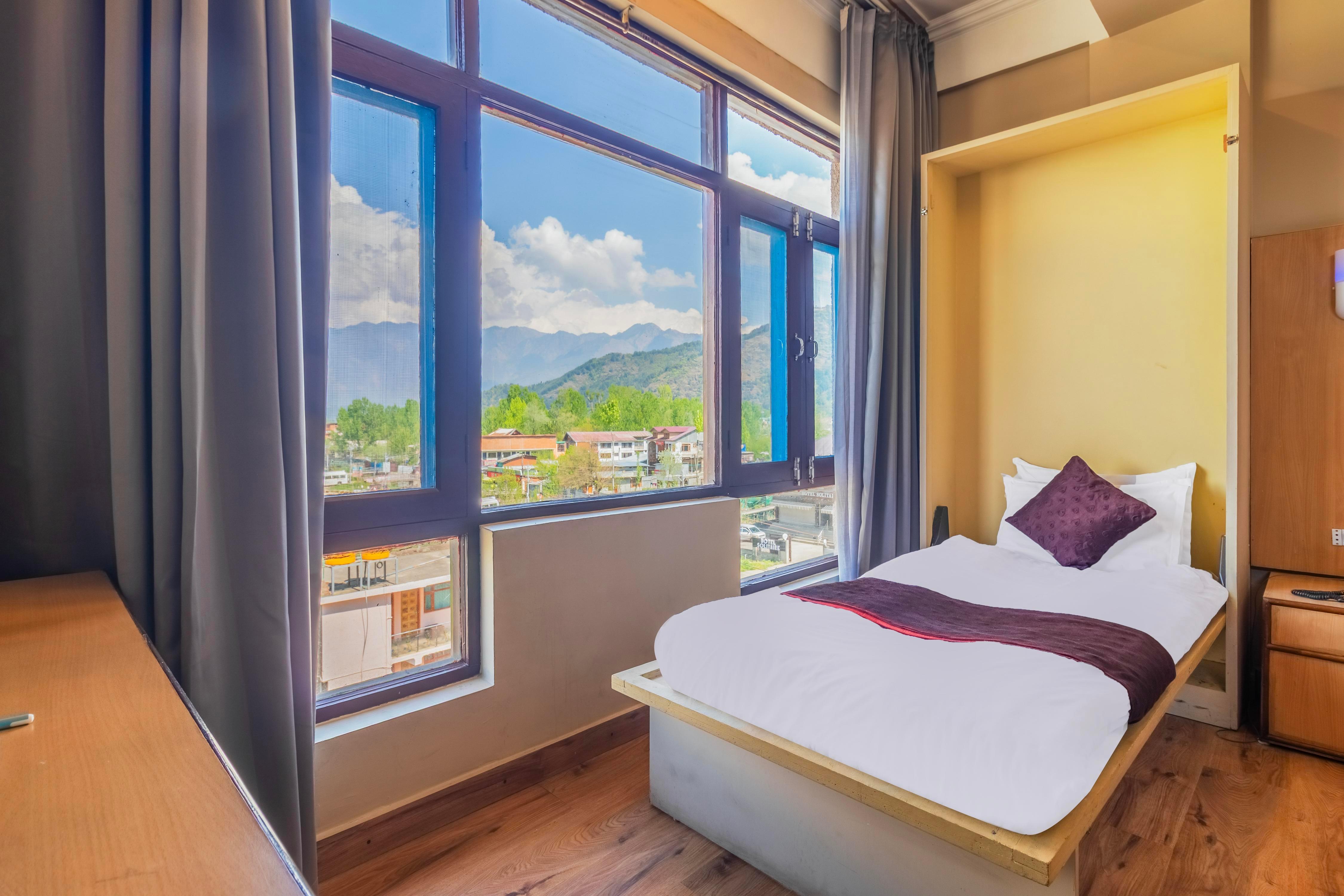 Hotel New Mamta Pure Veg Near By Dal Lake - Tap to explore photos
