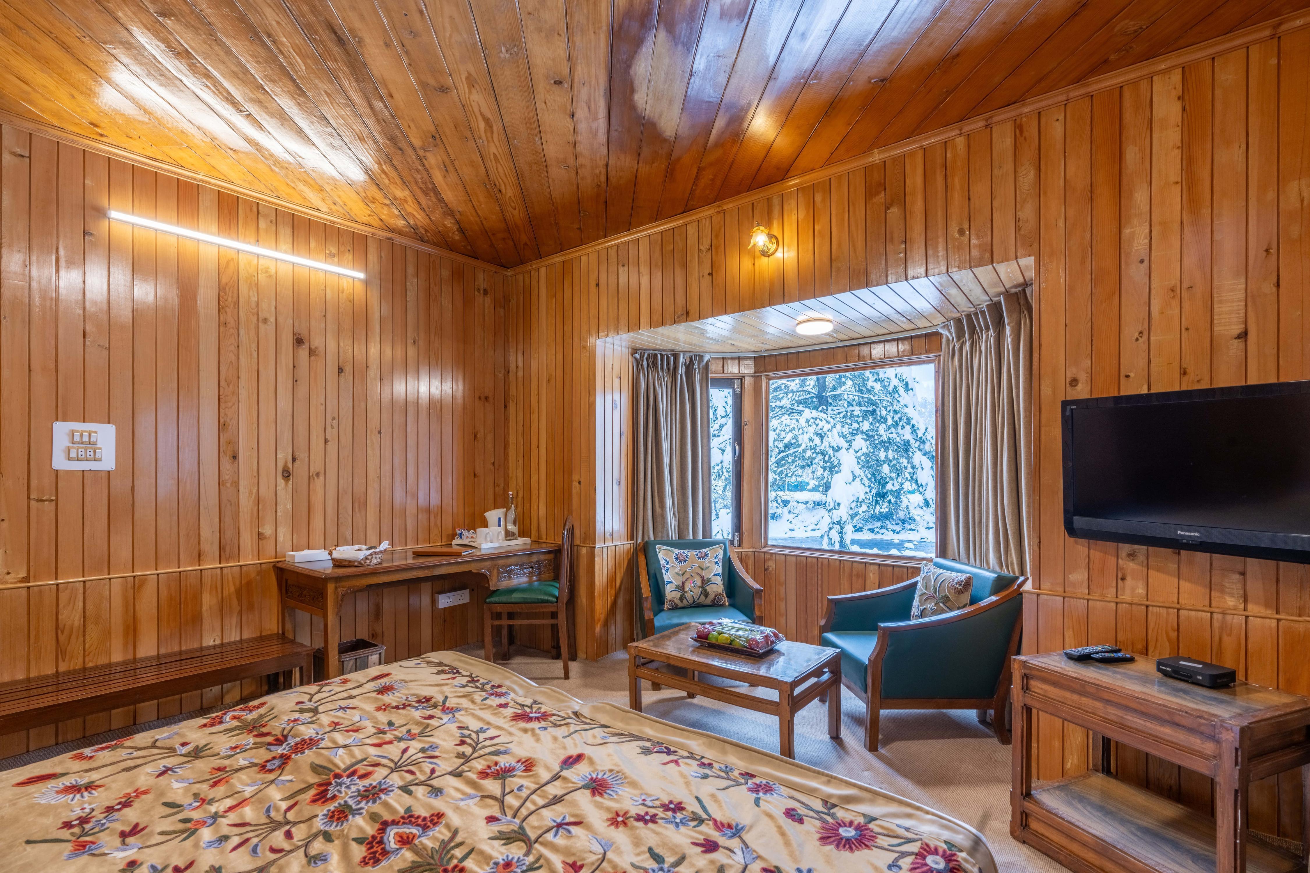 Heevan Pahalgam - River Front Luxury Retreat Room Type - Dilkusha - 04 Bedroom River Front Cottage