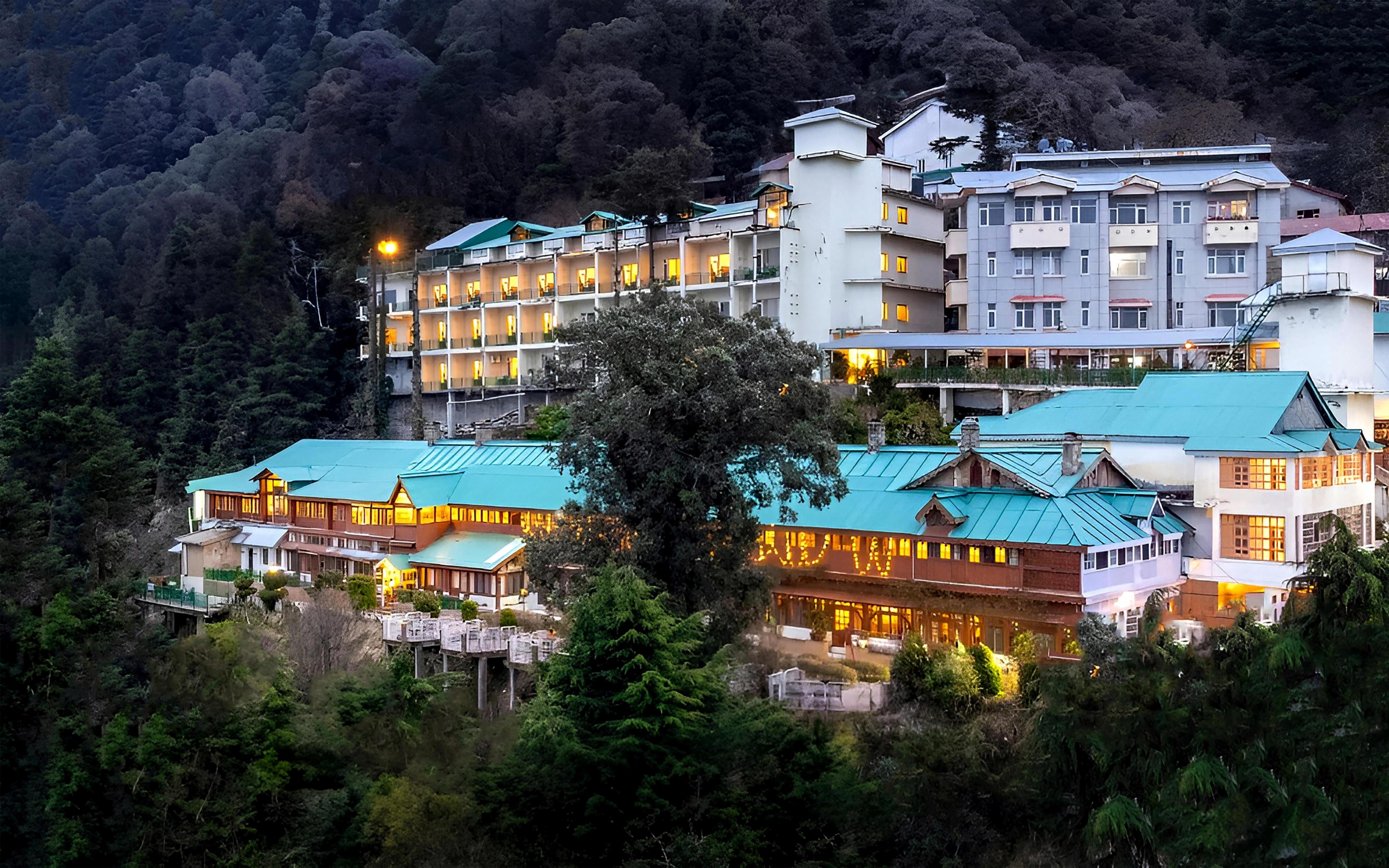 Grand View Hotel - Tap to explore photos