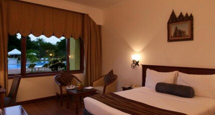 Clarks Khajuraho Room Type - Deluxe King Bed Garden View Room