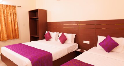 Hotel Annamalai International Room Type - Standard Triple Room (Annex Building - No Lift) Hotel Annamalai International Room Type - Standard Triple Room (Annex Building - No Lift)