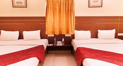Hotel Annamalai International Room Type - Standard Quadruple Room (Annex Building - No Lift) Hotel Annamalai International Room Type - Standard Quadruple Room (Annex Building - No Lift)