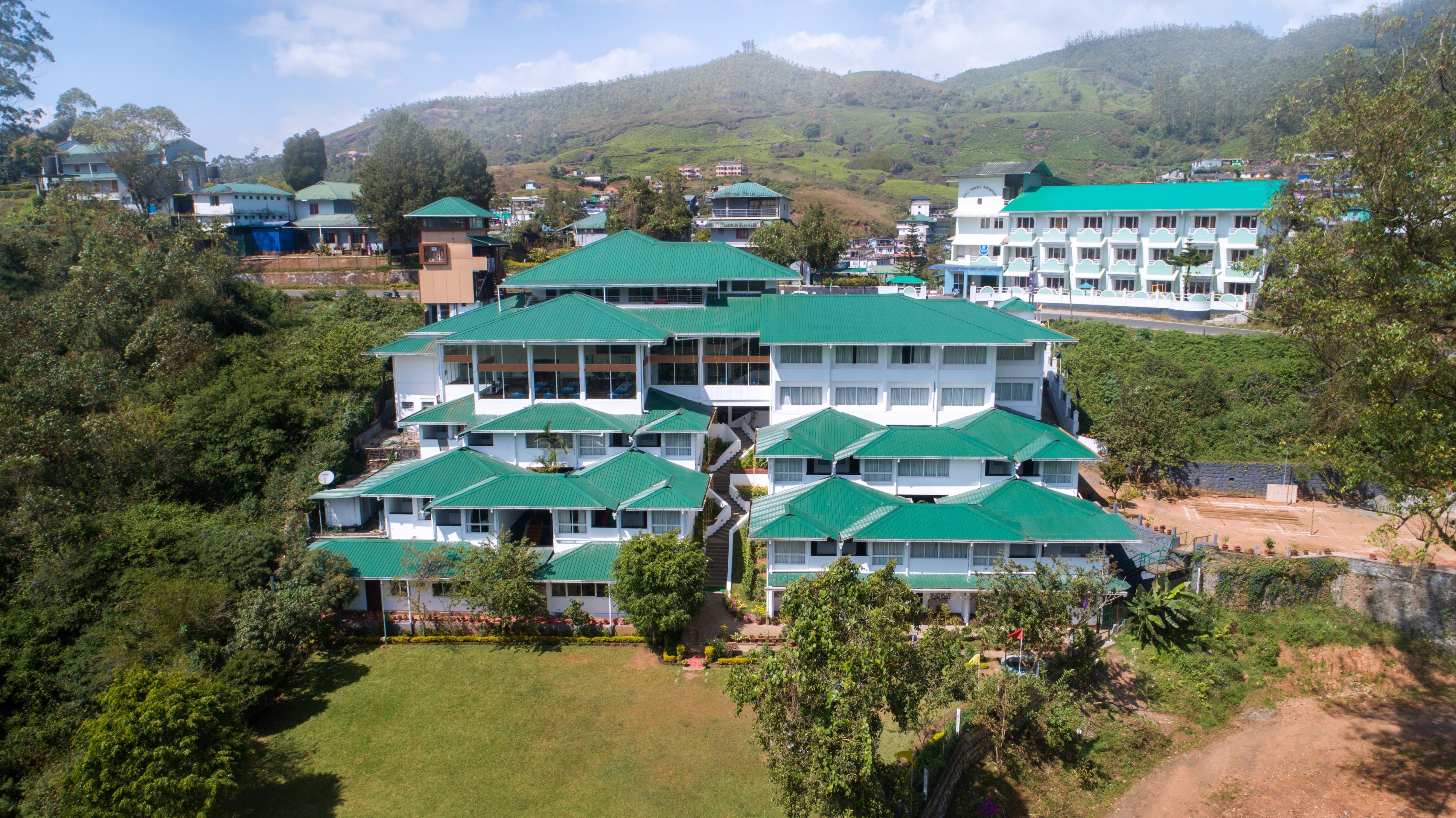 Maximunnar T&U Leisure Hotel, Munnar - Tap to explore photos