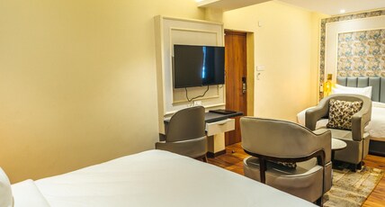 New Hotel Snow Crest Room Type - Premium Room (4 bedded)