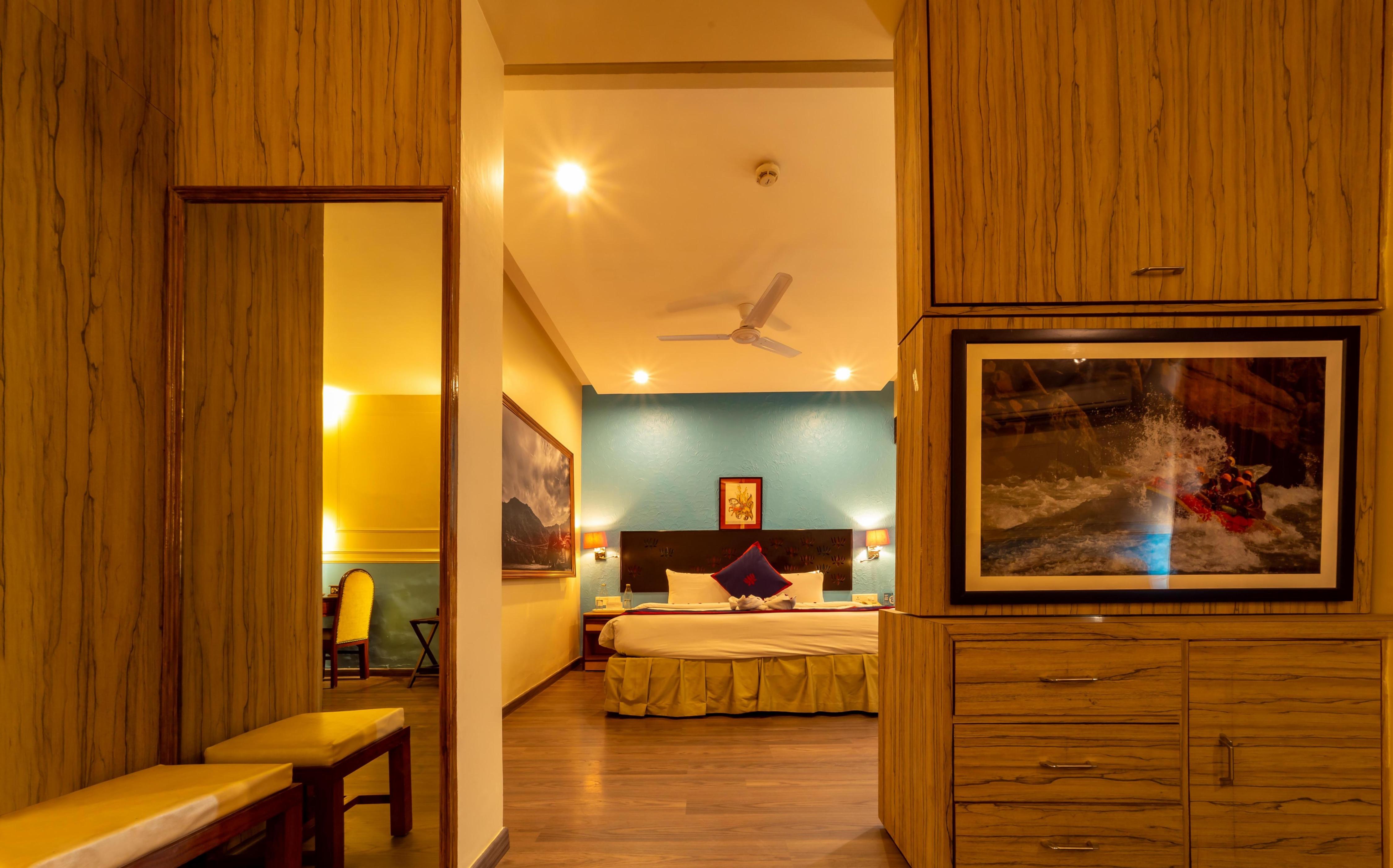 GANGA KINARE- A Riverside Boutique Resort - Tap to explore photos
