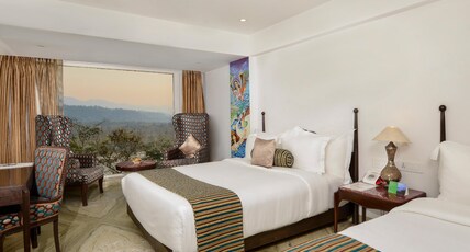 EllBee Ganga View Room Type - Premier Suite with 2 Queen Beds, Bathtub (River View) EllBee Ganga View Room Type - Premier Suite with 2 Queen Beds, Bathtub (River View)