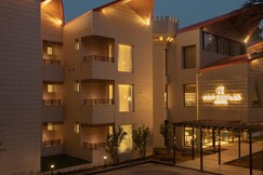 Hotel Arif Castle