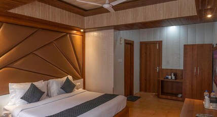 Dynasty Resort Room Type - Super Deluxe Lake view Room