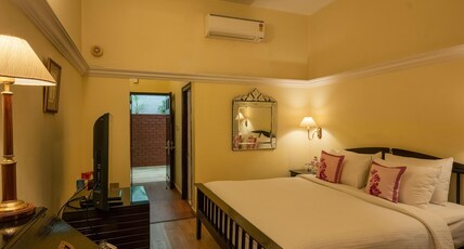 Royal Orchid Metropole Room Type - Royal Wing with Courtyard View
